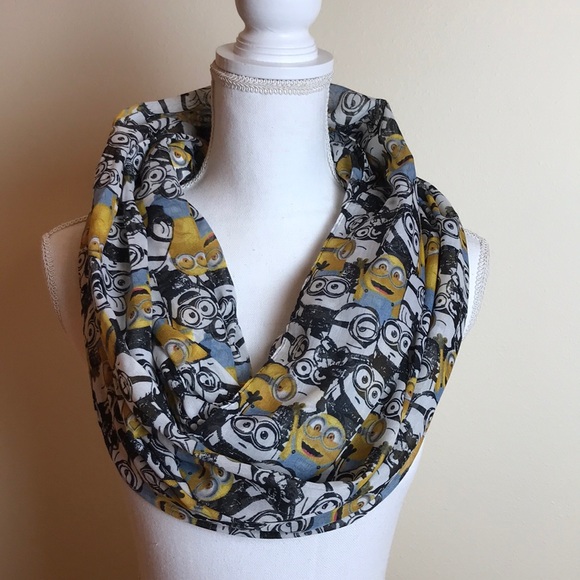 Accessories - Minions infinity scarf!!